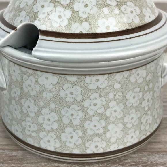 Vintage Villeroy & Boch Sugar Bowl and Creamer Set, Dalarna Blue & Brown Floral - Picture 8 of 13